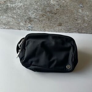 Lululemon Everywhere Belt Bag 1L BLACK